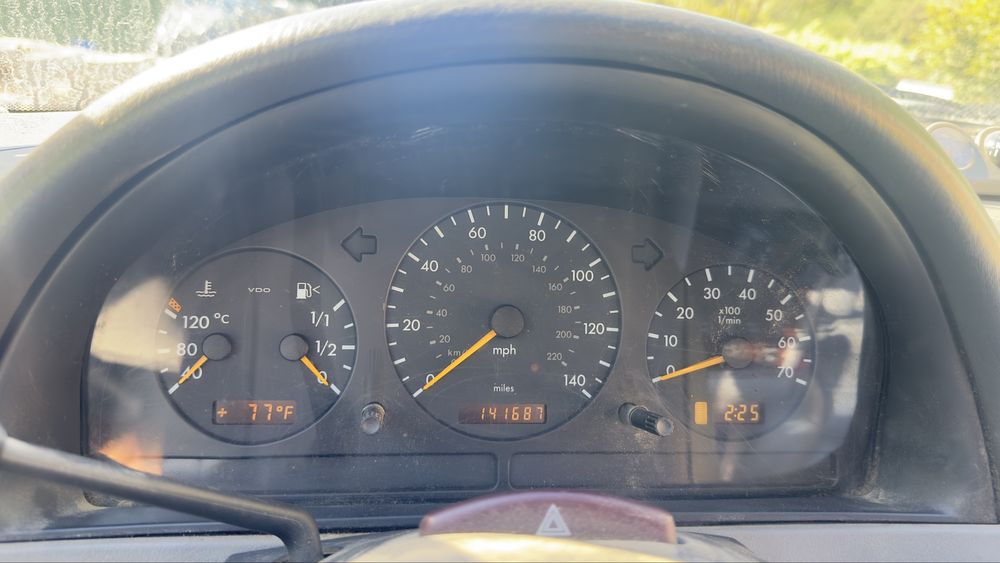 Mercedes-Benz ML 320 benzina - model SUA - imatriculat in Bulgaria