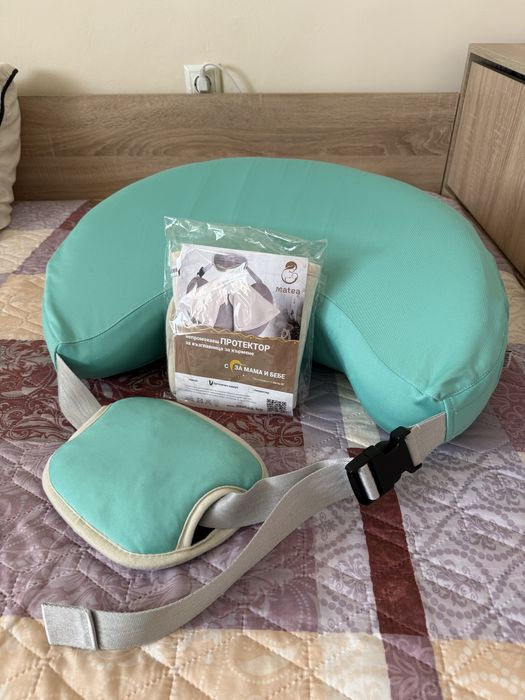 ВъзглавницаТа за кърмене Матеа, цвят мента