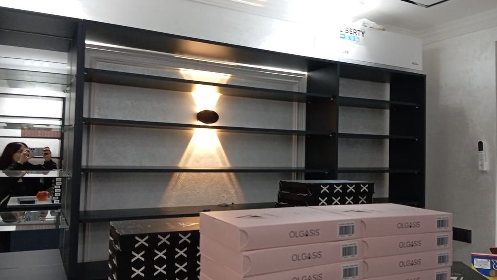 Tavar yegish uchun rasta( polka) yangi