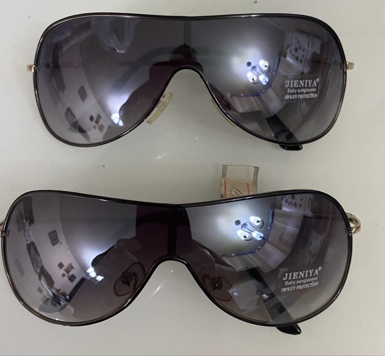 Солнцезащитные очки детские , второе фото для взрослых