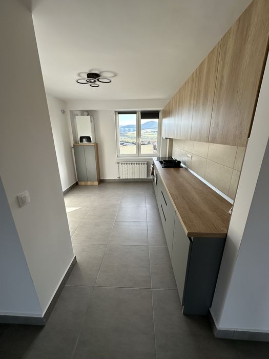 Apartament cu 4 camere