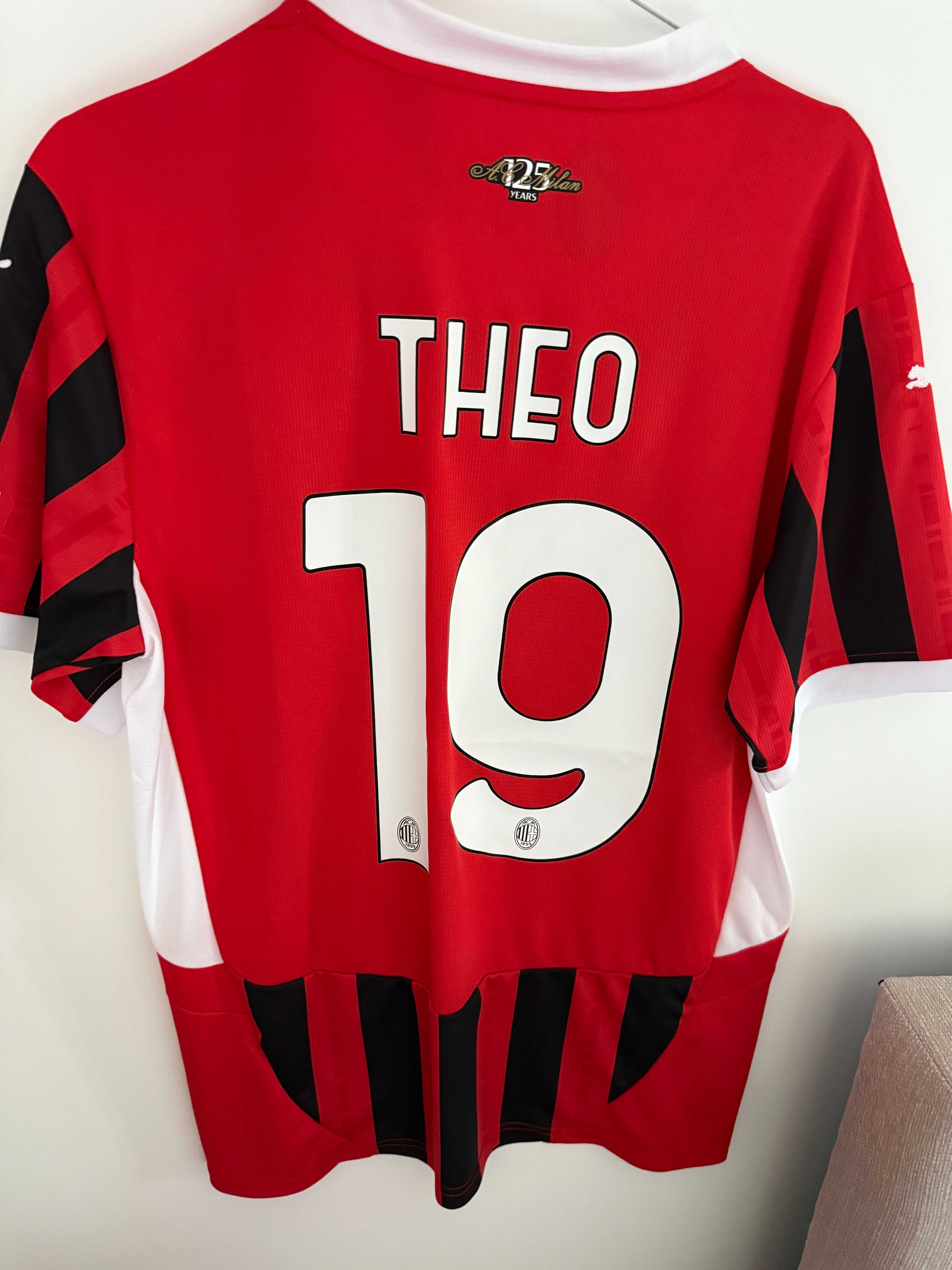 Tricou Theo Hernandez AC Milan serie A fotbal