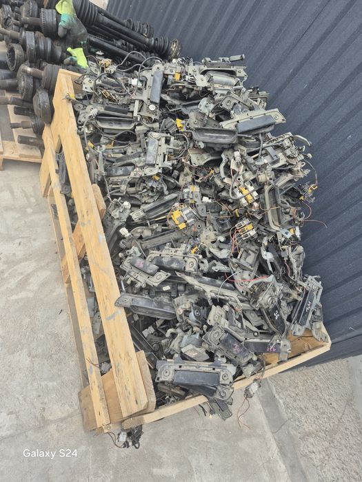 Оптом дверные ручки BMW E34