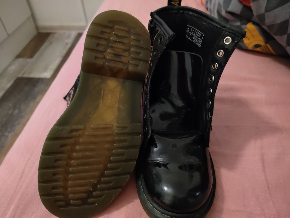 Bocanci Dr. martens