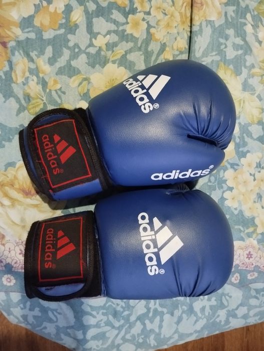 Перчатки боксерские