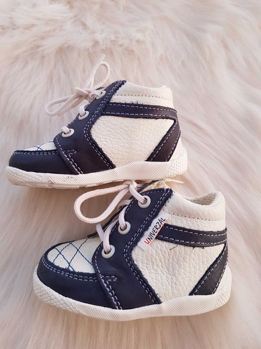 Бебешки обувки за прохождане Univerzál №18