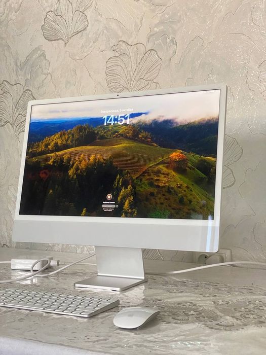 Моноблок iMac M3  "Торг уместен" Перекупы не беспокаивать"