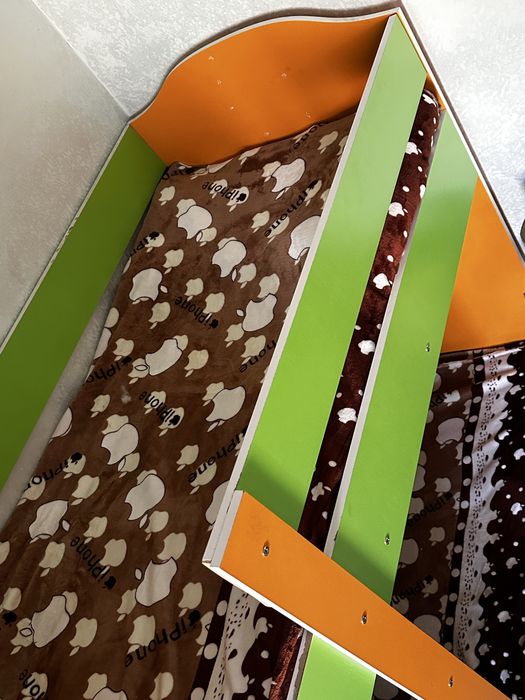 Двухярусный детский кровать