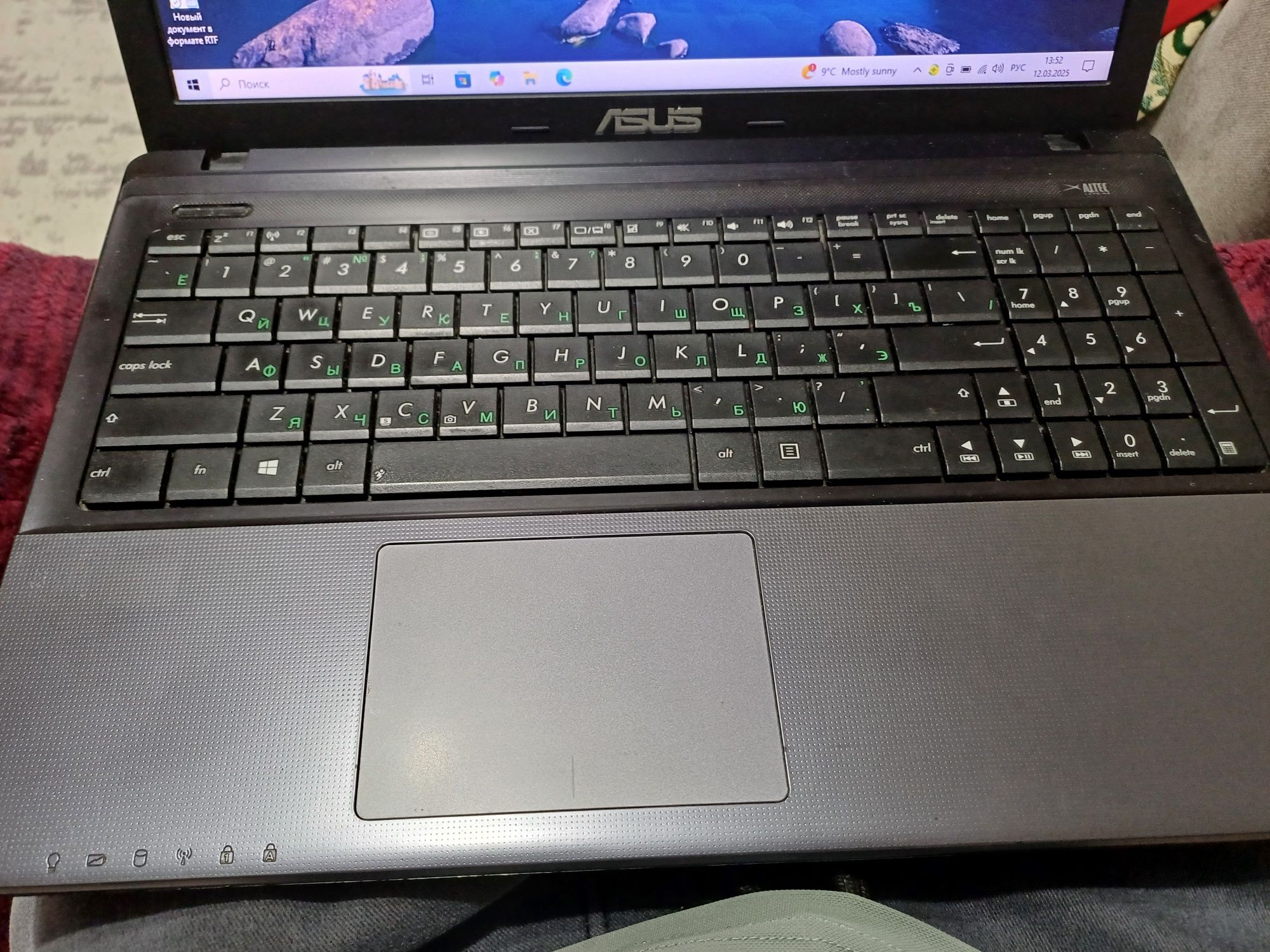 Продается ноутбук Asus