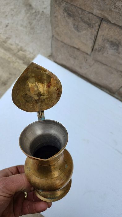 Ulcior din alamă cu capac 12 cm x 6 cm   Art Nouveau