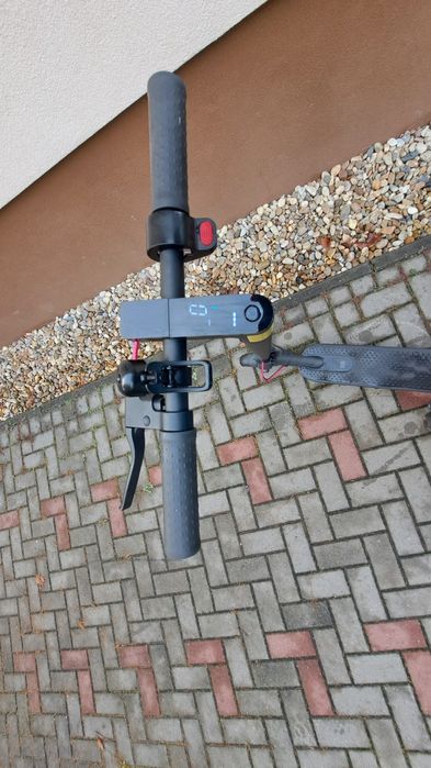 Vând trotineta electrica xiaomi pro 2