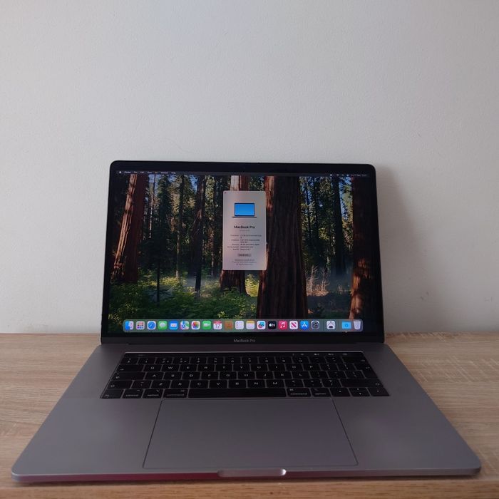 Super oferta!!! Macbook PRO 2019 15 inch i9, 16GB, 500GB SSD