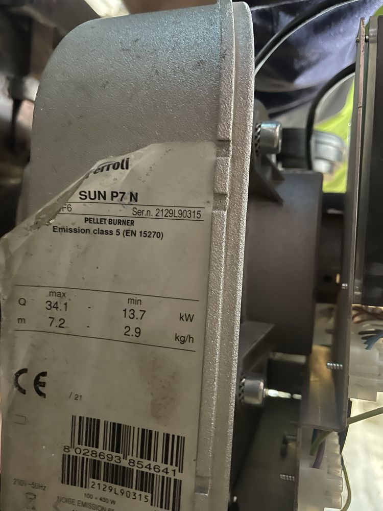 Комбиниран котел +Пелетна горелка Ferroli Sun P7 34 KW