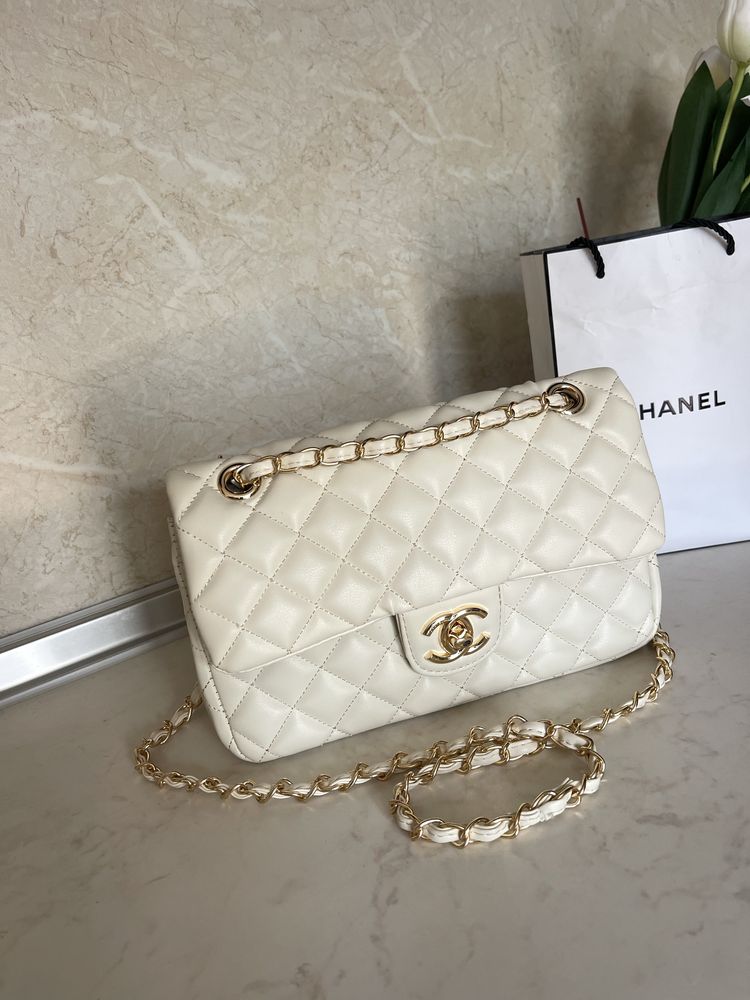 Чанта Chanel Classic flap екрю