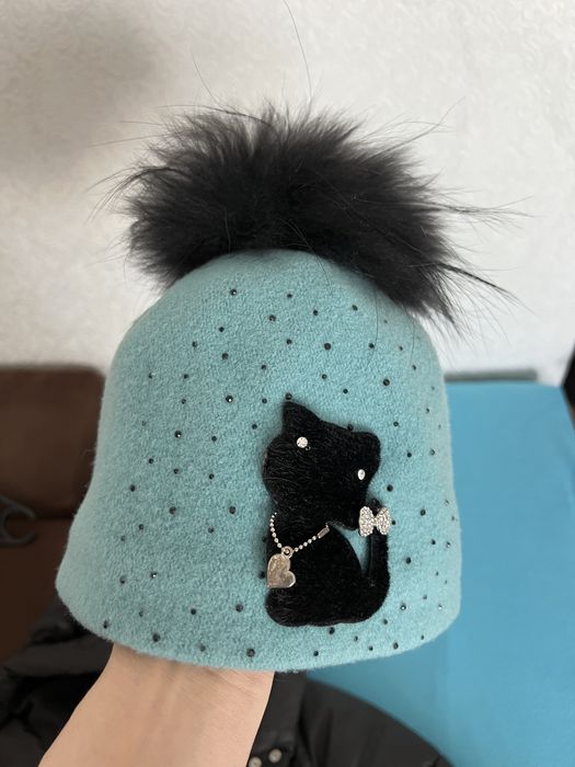 Продам шапки детские