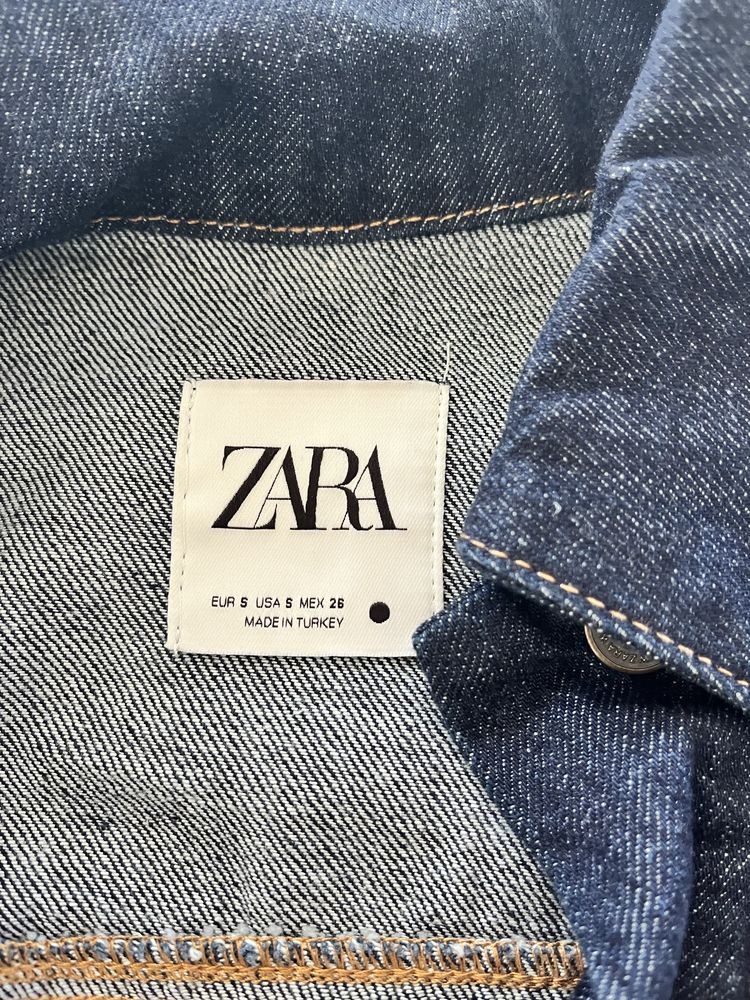 Geaca din denim Zara