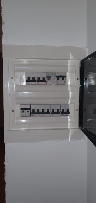 Apartament 3 camere   Renovat complet