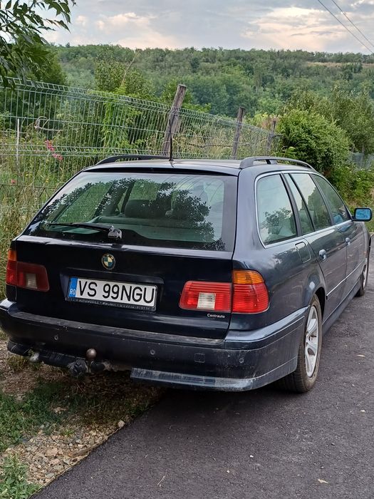 BMW e39 2.5d touring, 2001, 1600 euro, stare de funcționare impecabilă