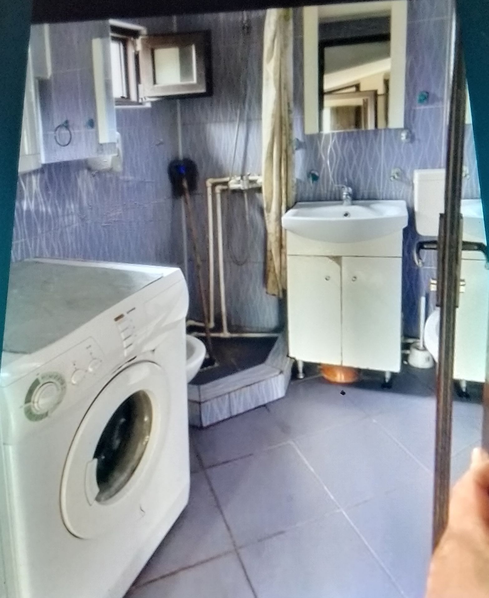 Închiriez casa Movileni