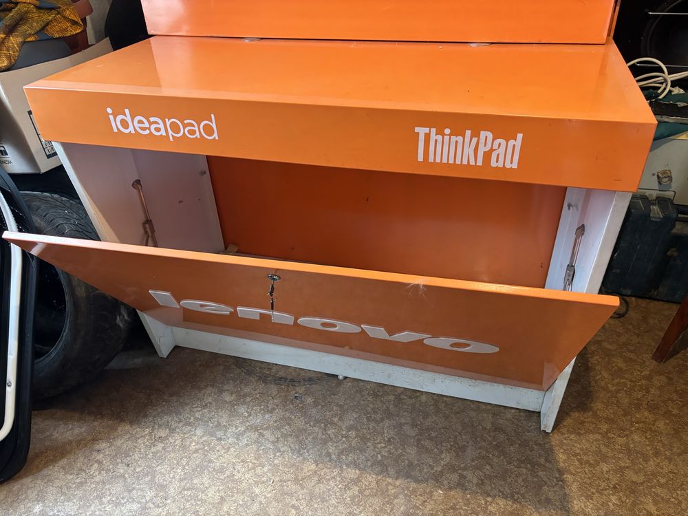 Работен шкаф Lenovo