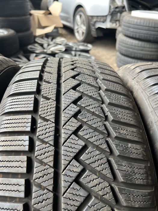 Уникални гуми 225.55.18 Континентал