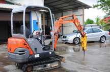 MiniExcavator Hitachi Zaxis 1.6 to diesel 3 cilindri an 2010 1.600 ore