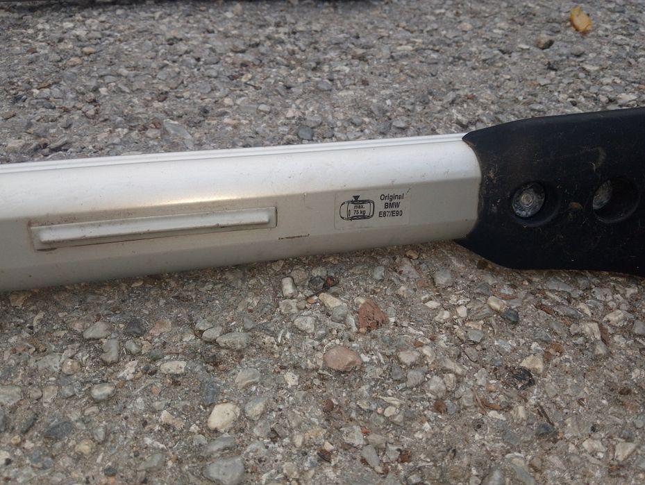 БМВ релси затаван