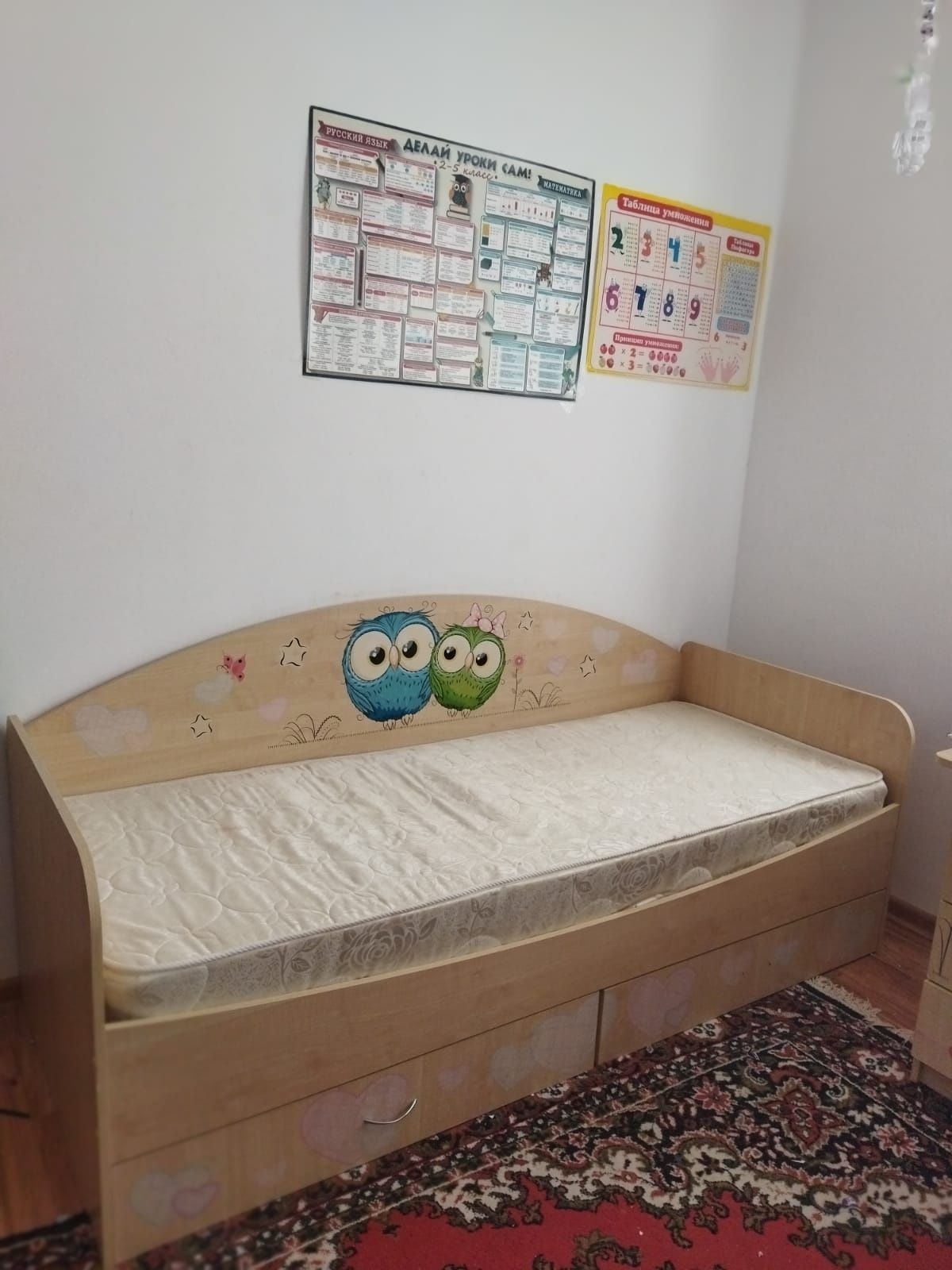 Детский гарнитур 2 кровати+шкаф+комод
