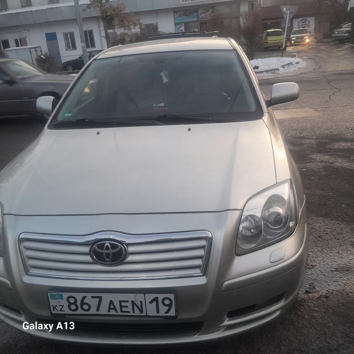 Продам.  Тойоту Авенсус    2003  состояние. Не битая кости целые мех к