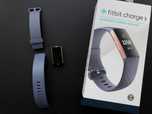 Смарт часовник/тракер Fitbit Charge 3