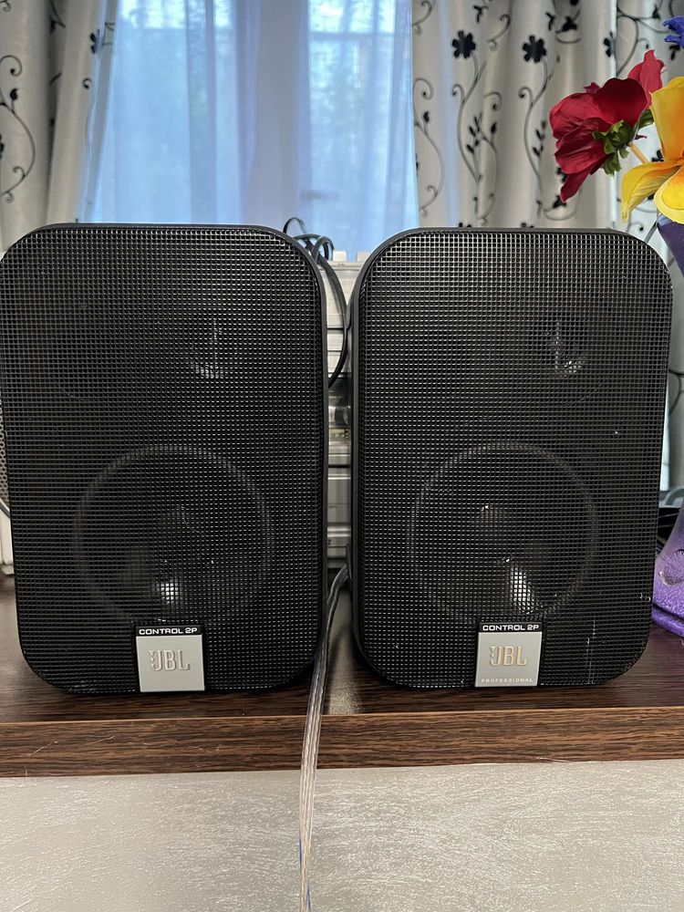 JBL Profesional 2