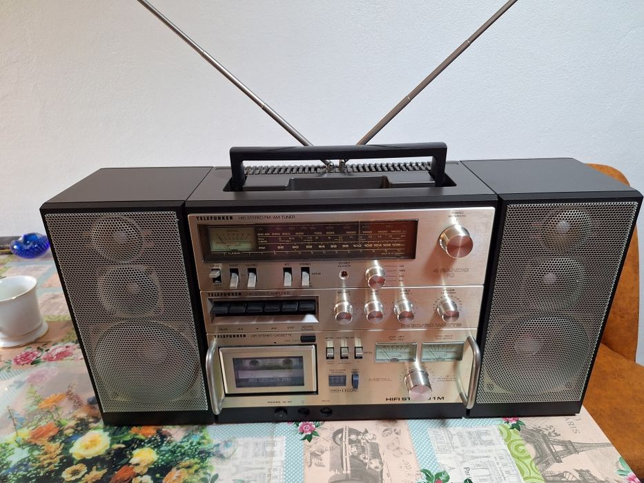Vând radio casetofon hi-fi studio 1m