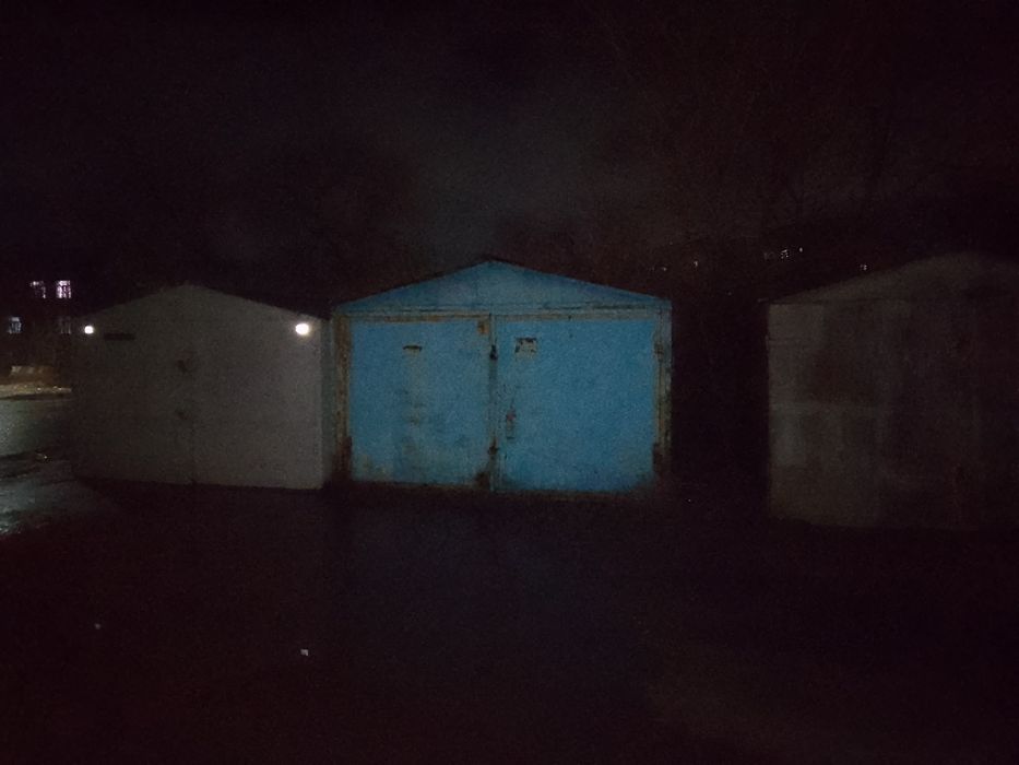 Продам гараж на 35 квартале