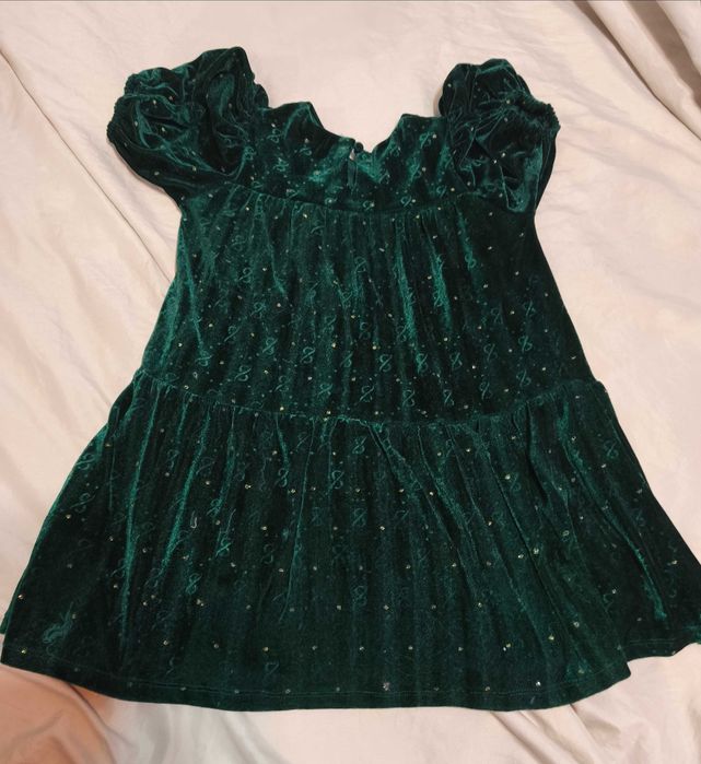 Rochiță vede smarald, 116