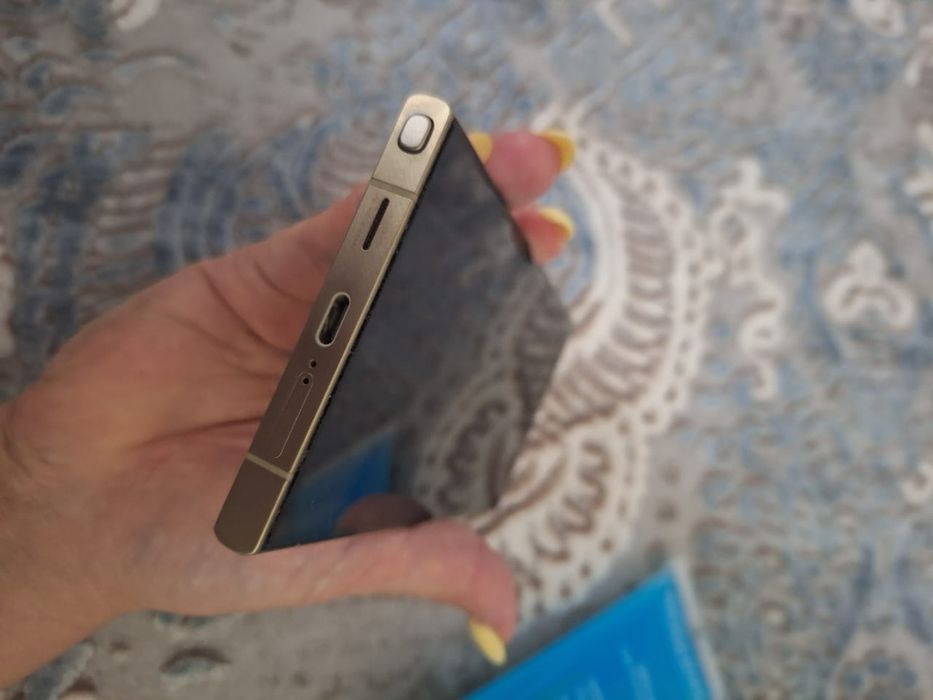 Телефон сатылады