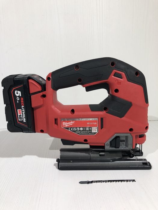 Pendular Milwaukee M18 FJS
