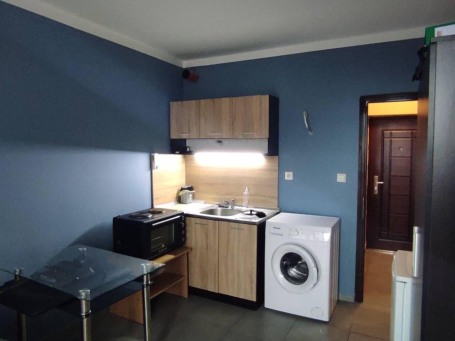 Дава се под наем Едностаен апартамент в Бургас, Меден рудник - зона А - 32 кв.м за 255 € - Снимка #1