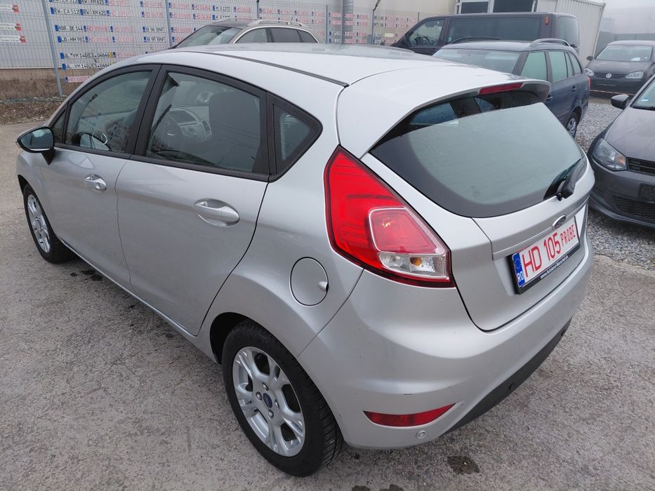 Ford Fiesta benz 13