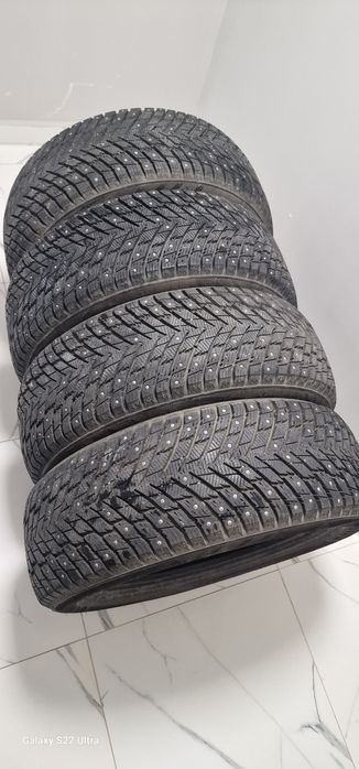 Зимныйе шины с шипами