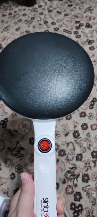 Blinchik pishirish uchun tova