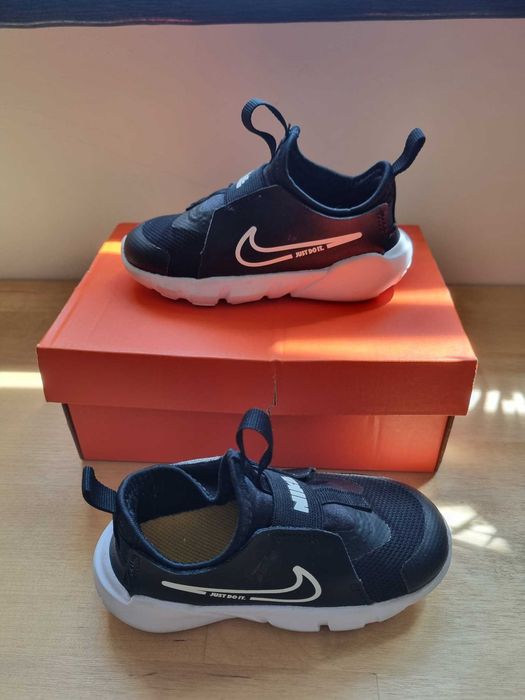 Маратонки Nike Flex Runner 2 размер 25 черни