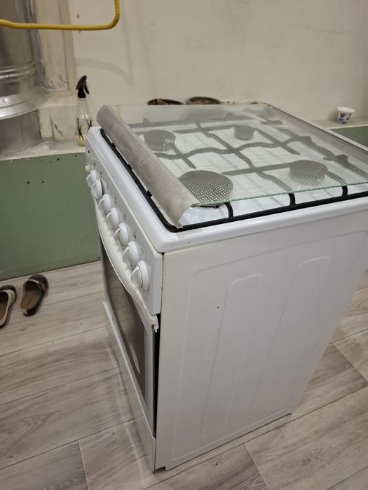 Продаётся газовая плита GRETA.