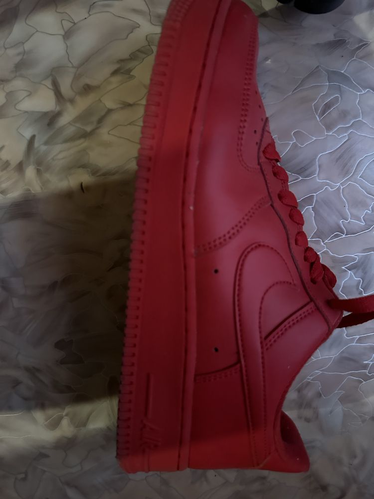 Nike air force triple red като нови в отлично състояние