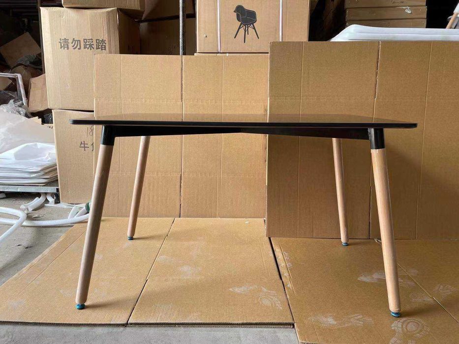 Masa ieftina pentru bucatarie, sufragerie, living, dining