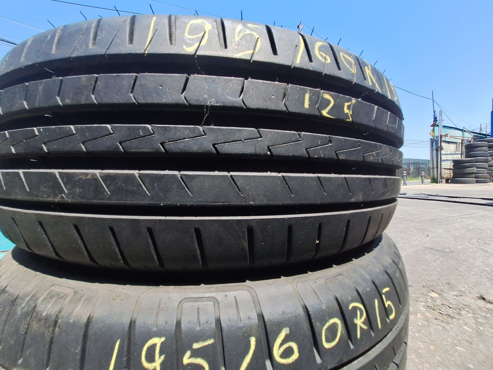 2 anvelope vara 195/60r15 Vredestein  Montaj Gratuit