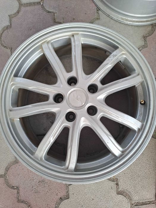 Литые диски R17, в шикарном состоянии