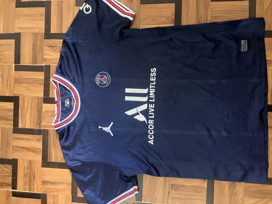Футболни екипи Real Madrid , PSG & Milan