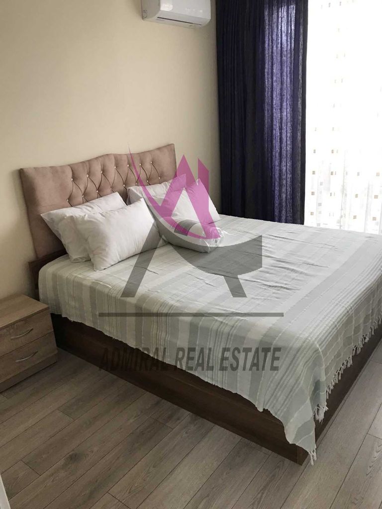 Продава се Двустаен апартамент в Варна, Възраждане 1 - 70 кв.м за 2058 €/кв.м - Снимка #4
