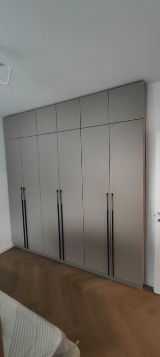 Mobilă la comandă. Dulapuri. Holuri. Dressinguri.