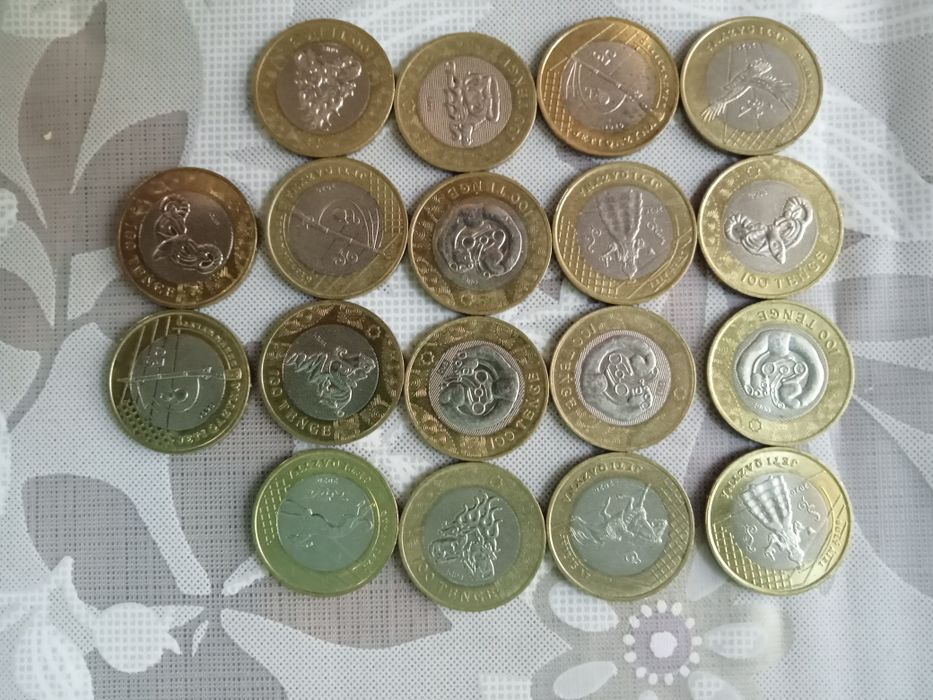 Монеты продам 100т
